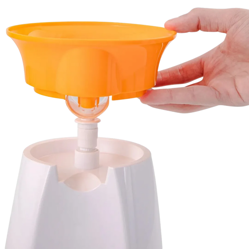 Lexical LCJ-2112 electric citrus juicer in Lebanon – compact 25W orange squeezer on Spotngrab.