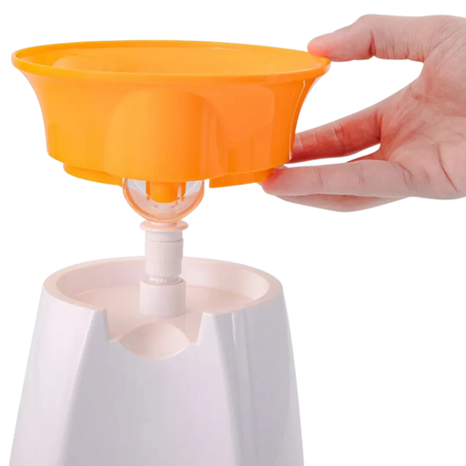 Lexical LCJ-2112 electric citrus juicer in Lebanon – compact 25W orange squeezer on Spotngrab.