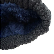 Brendi beanie inside fleece details