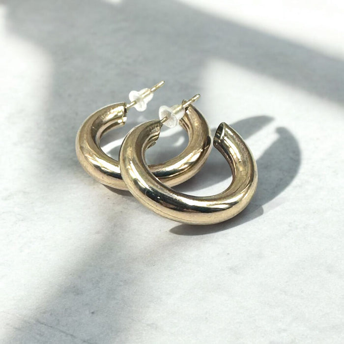Single Modern Gold Earring – Trendy Minimalist | SpotNGrab Lebanon